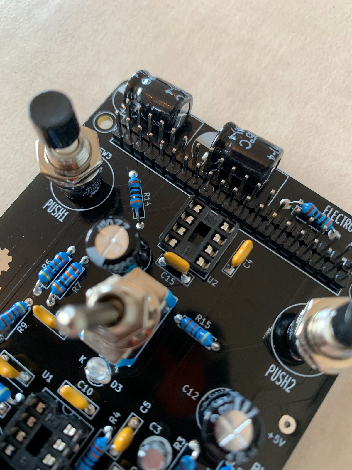 This AI guitar pedal let me roll my own effects